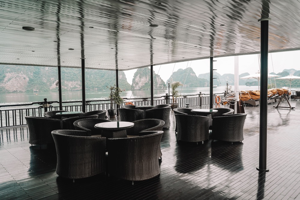 Set Sail Along Halong Bay in Luxury With Genesis Regal Cruise